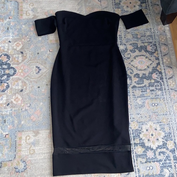 Elegant evening black dress - Picture 4 of 8